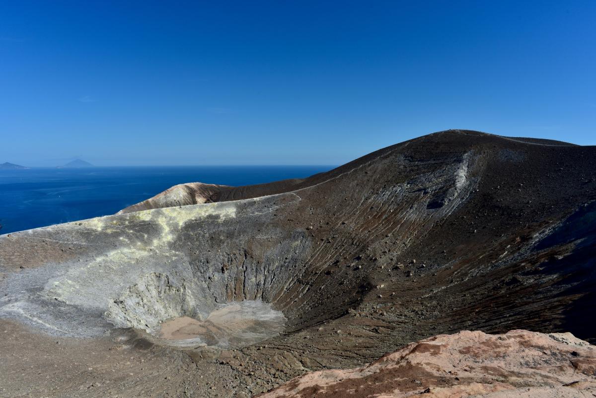 L'Isola di Vulcano nell'arcipelago eoliano